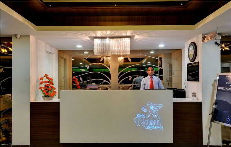 Clubhouse Nami Residency, Ahmedabad Hotel Buitenkant foto