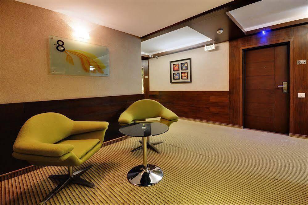 Clubhouse Nami Residency, Ahmedabad Hotel Buitenkant foto